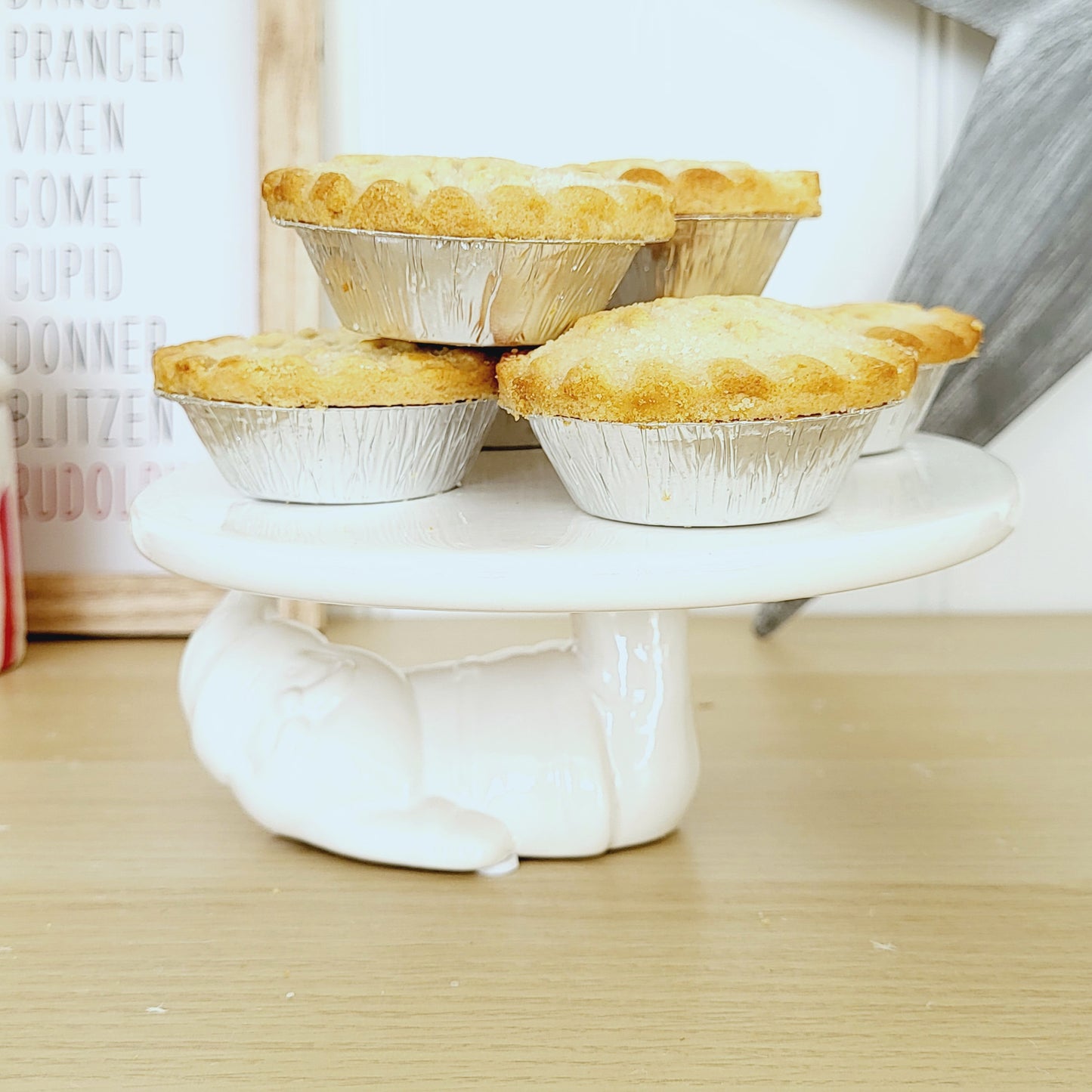 Ceramic Santa Cake Stand