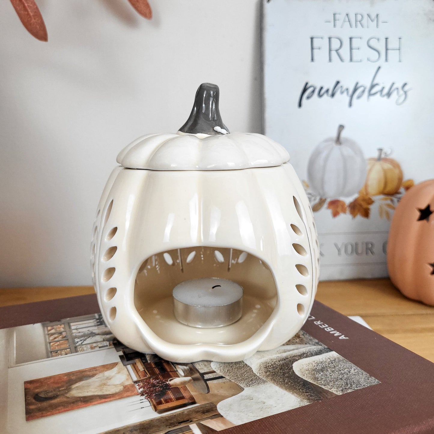 Cream Leaf Cutout Pumpkin Wax Melt Burner