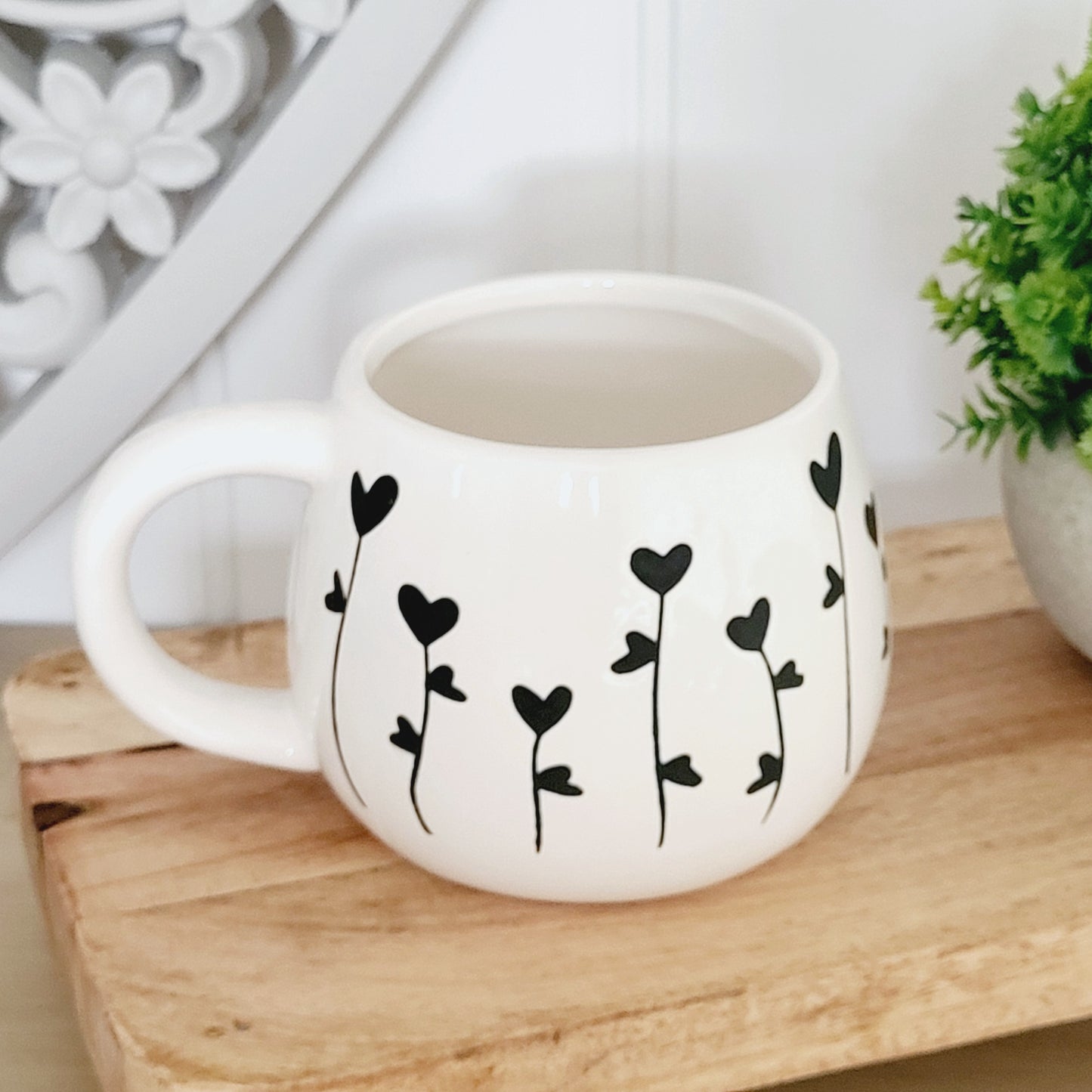 Black Heart Flower Mug