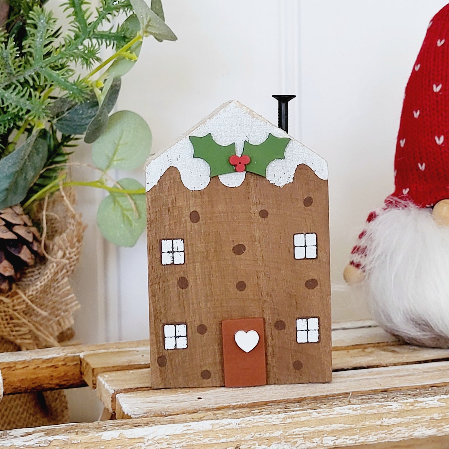 Wooden Christmas Pudding House Block