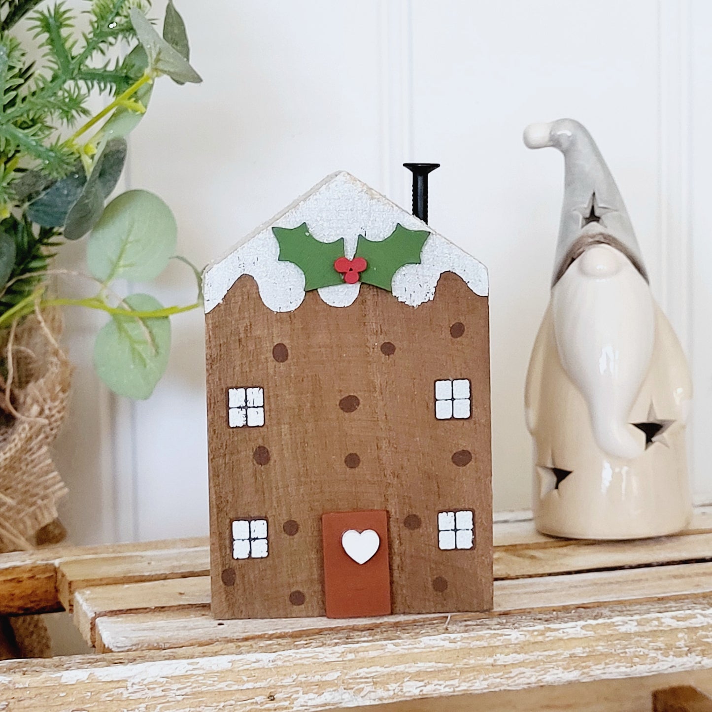 Wooden Christmas Pudding House Block