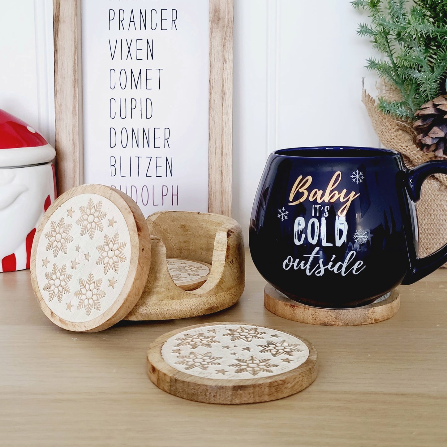 Wooden Snowflakes Coaster Set