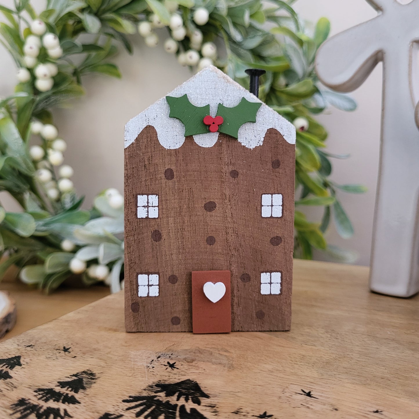 Wooden Christmas Pudding House Block