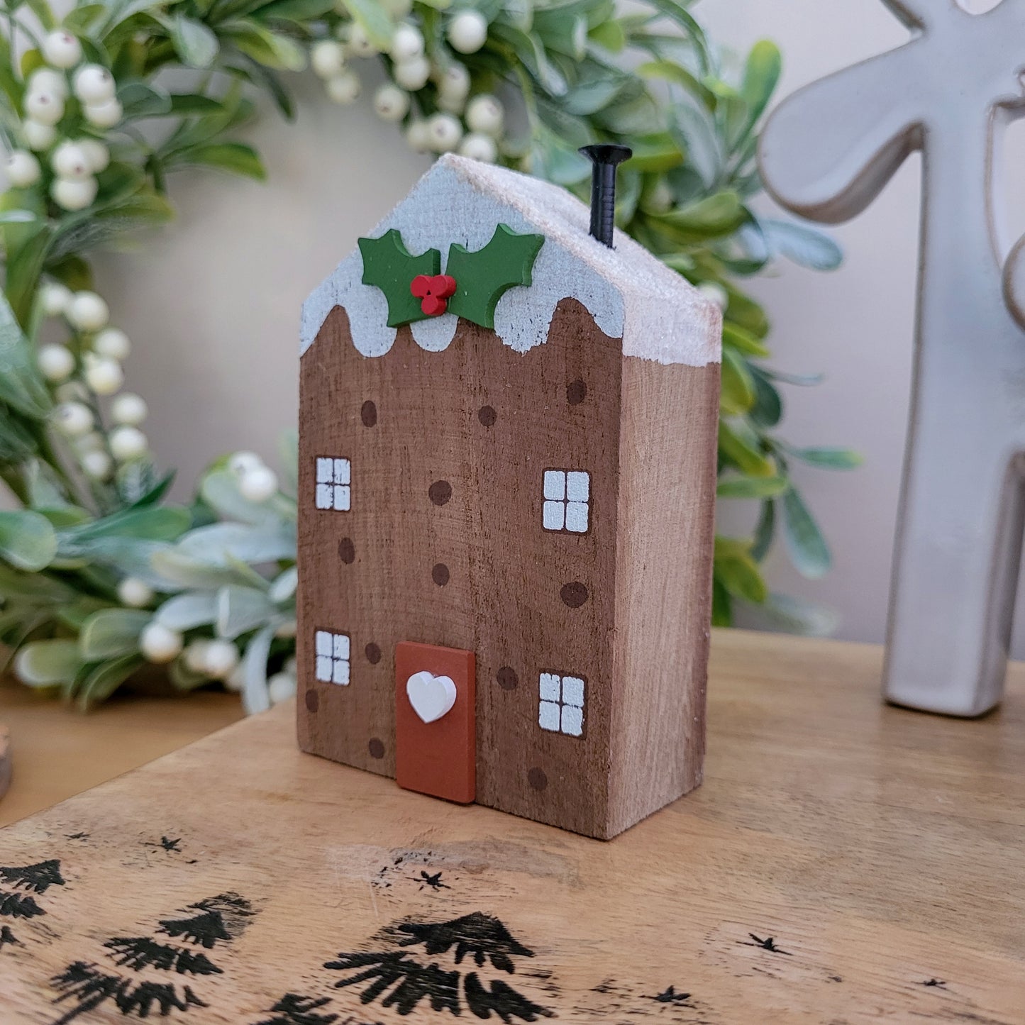 Wooden Christmas Pudding House Block