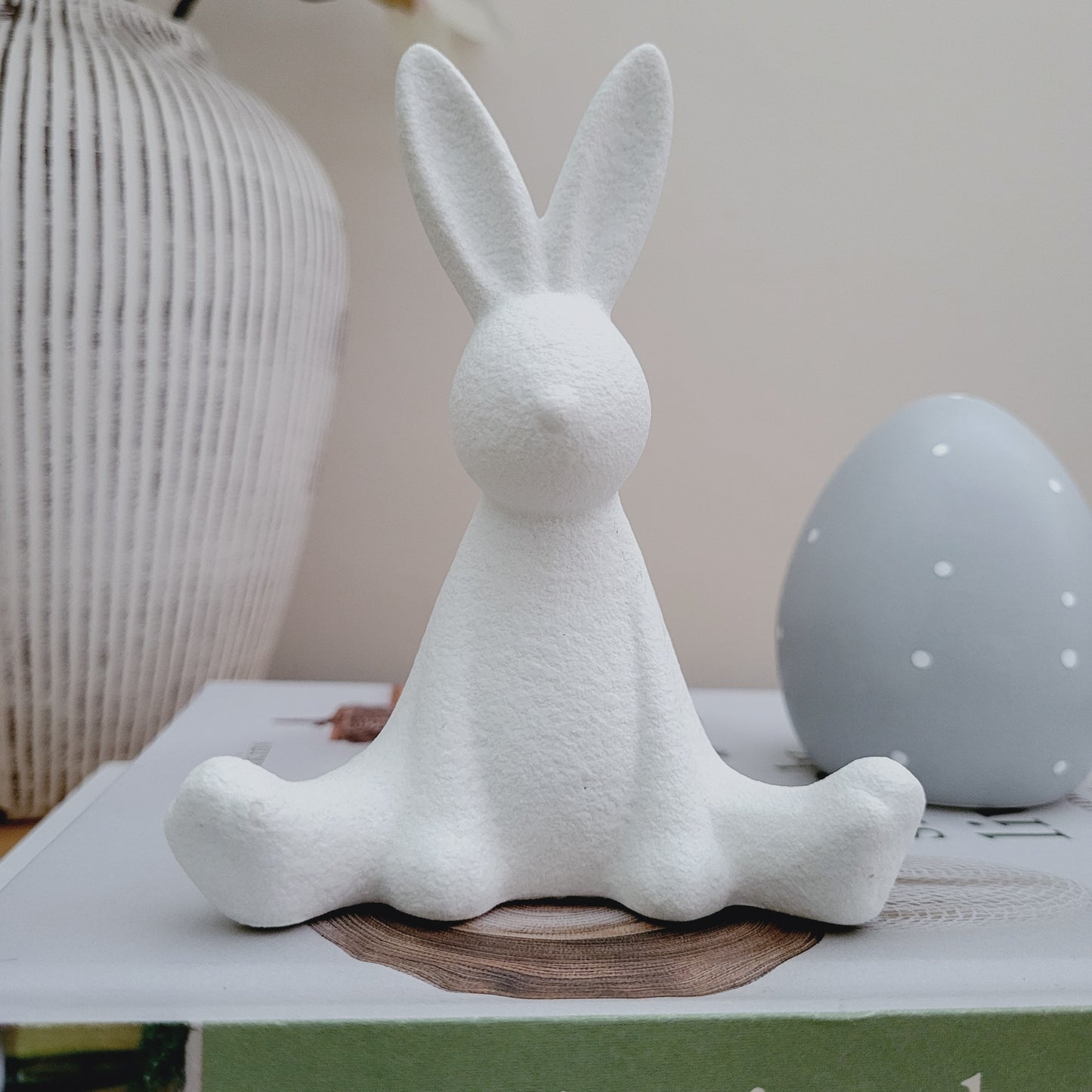 White Textured Sitting Rabbit Ornaments