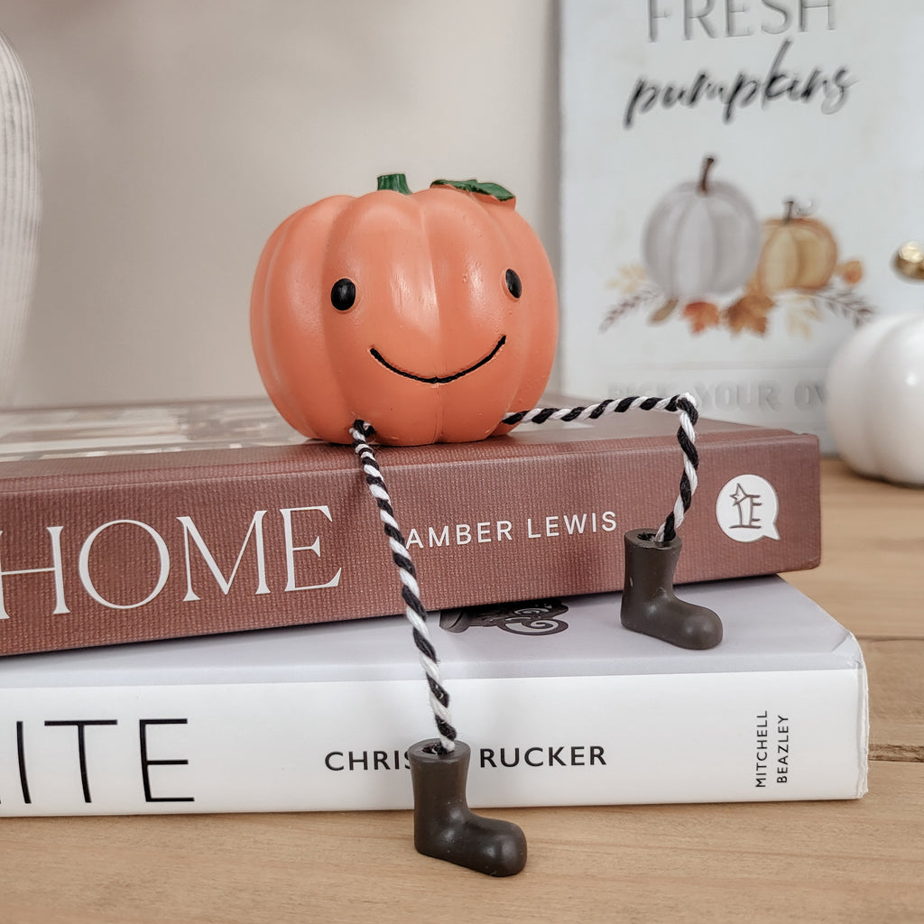 Smiling Pumpkin Shelf Sitter Ornament