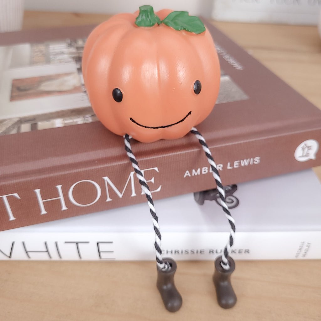 Smiling Pumpkin Shelf Sitter Ornament