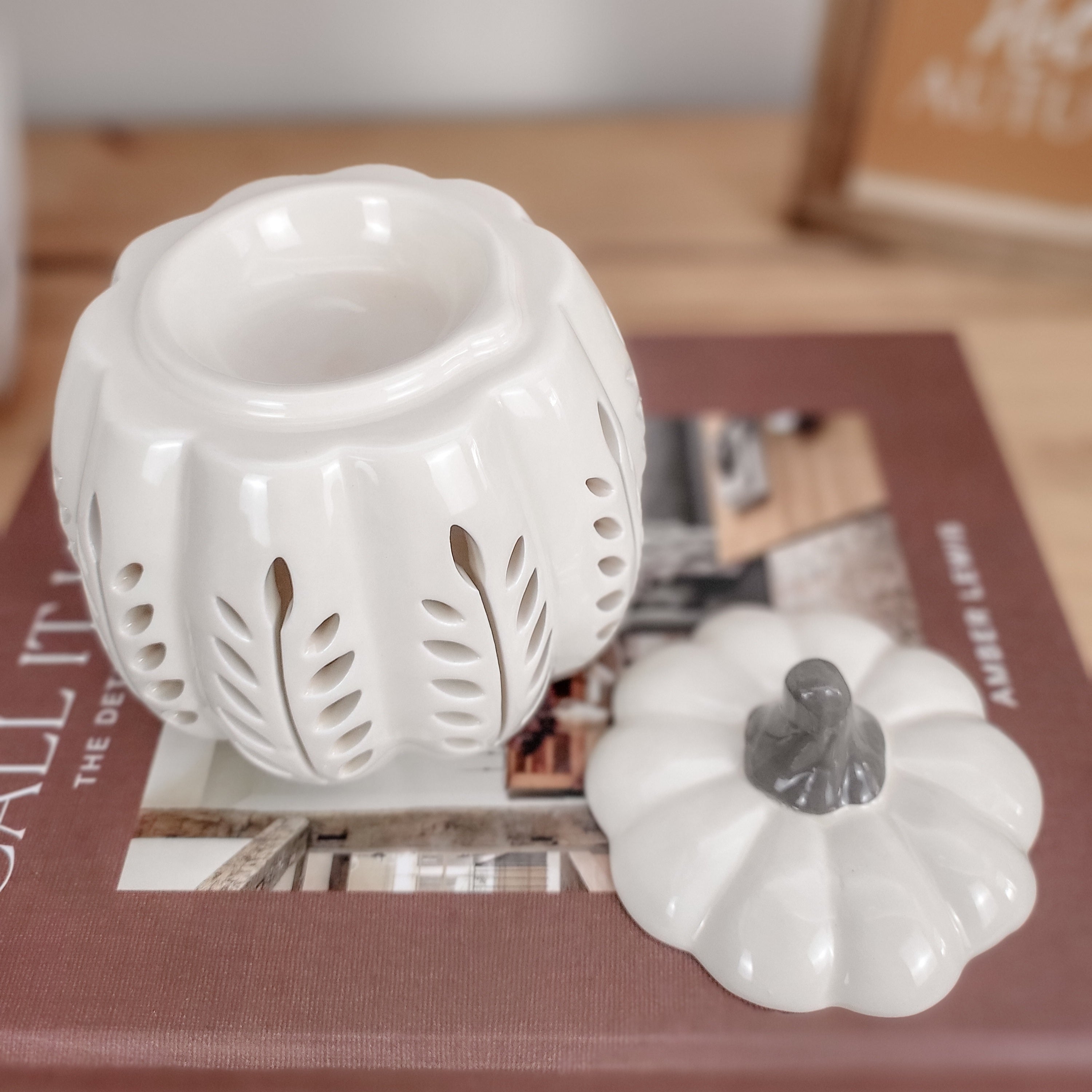 Cream Leaf Cutout Pumpkin Oil Burner