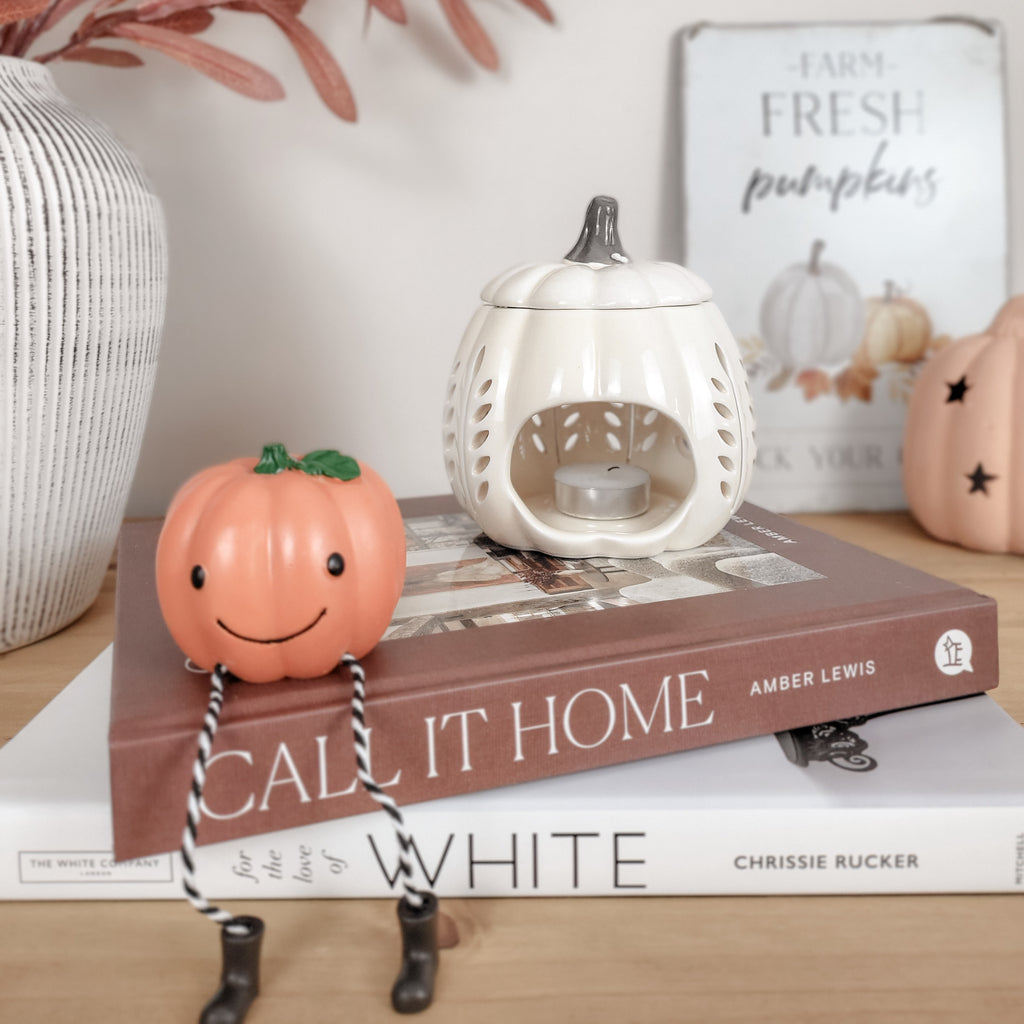 Smiling Pumpkin Shelf Sitter Ornament