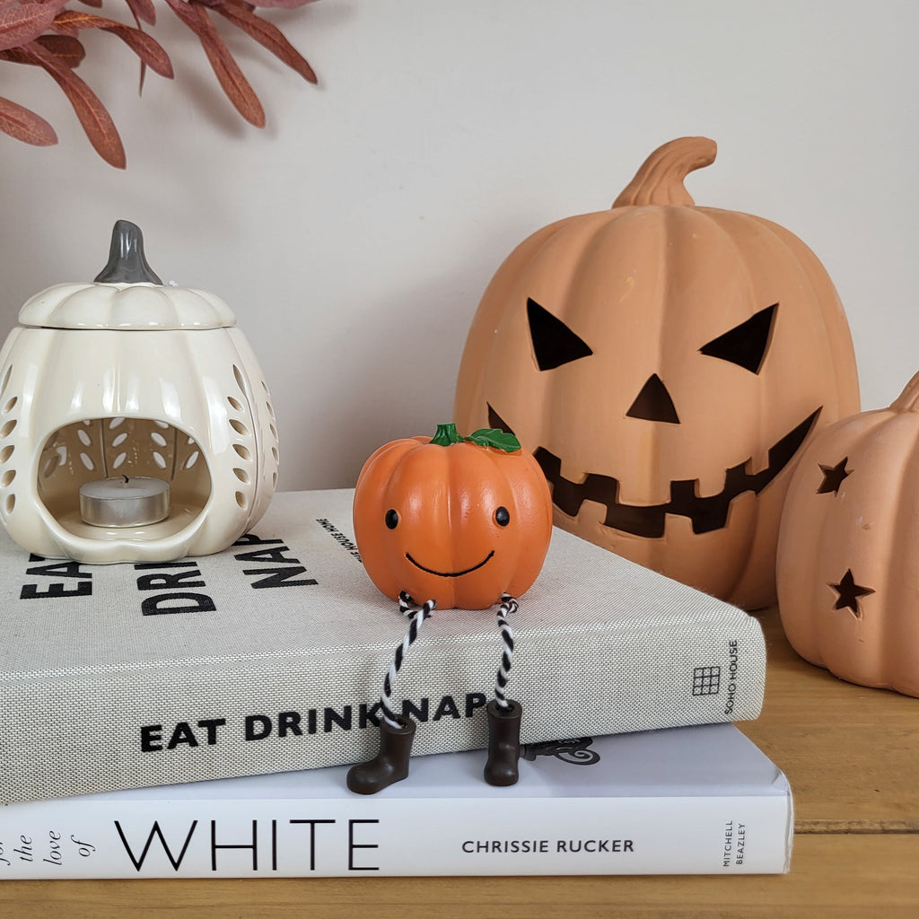 Smiling Pumpkin Shelf Sitter Ornament