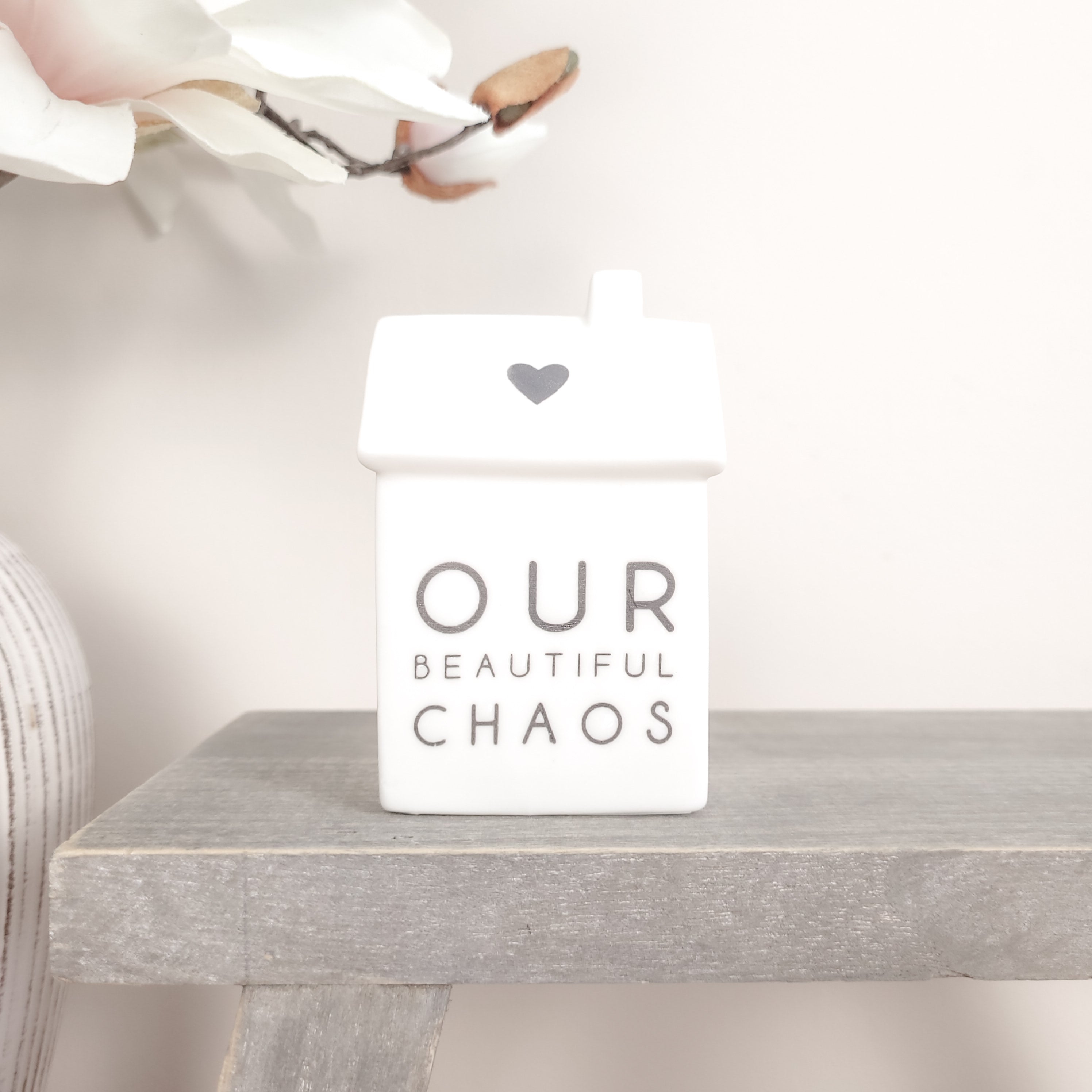 Small Porcelain House Ornaments with Quotes 9cm