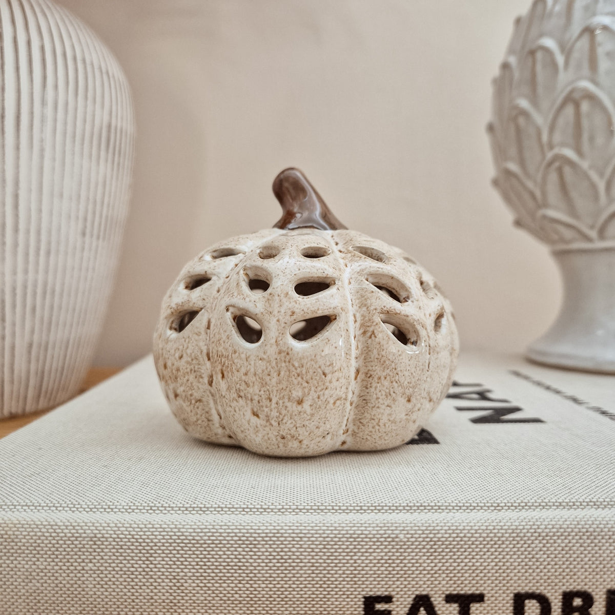 Beige Speckled LED Ceramic Pumpkin Ornament (Copy)