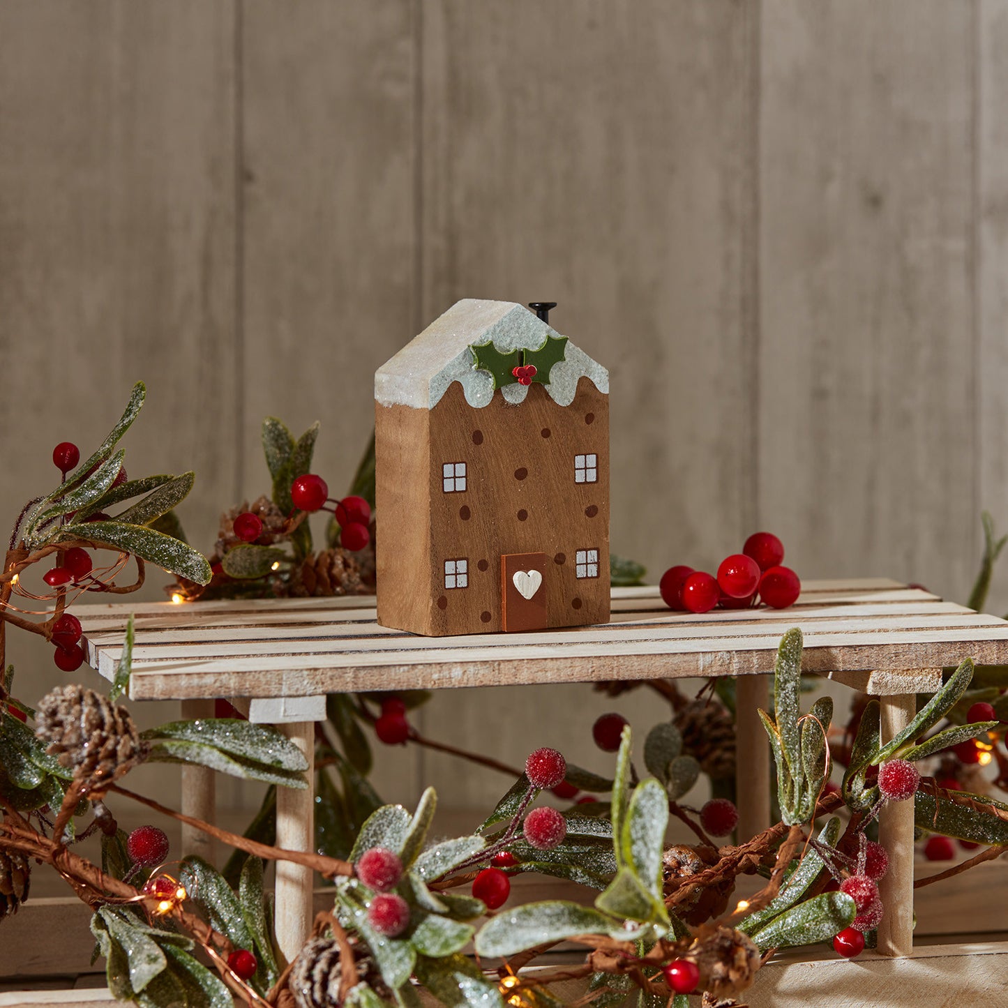 Wooden Christmas Pudding House Block