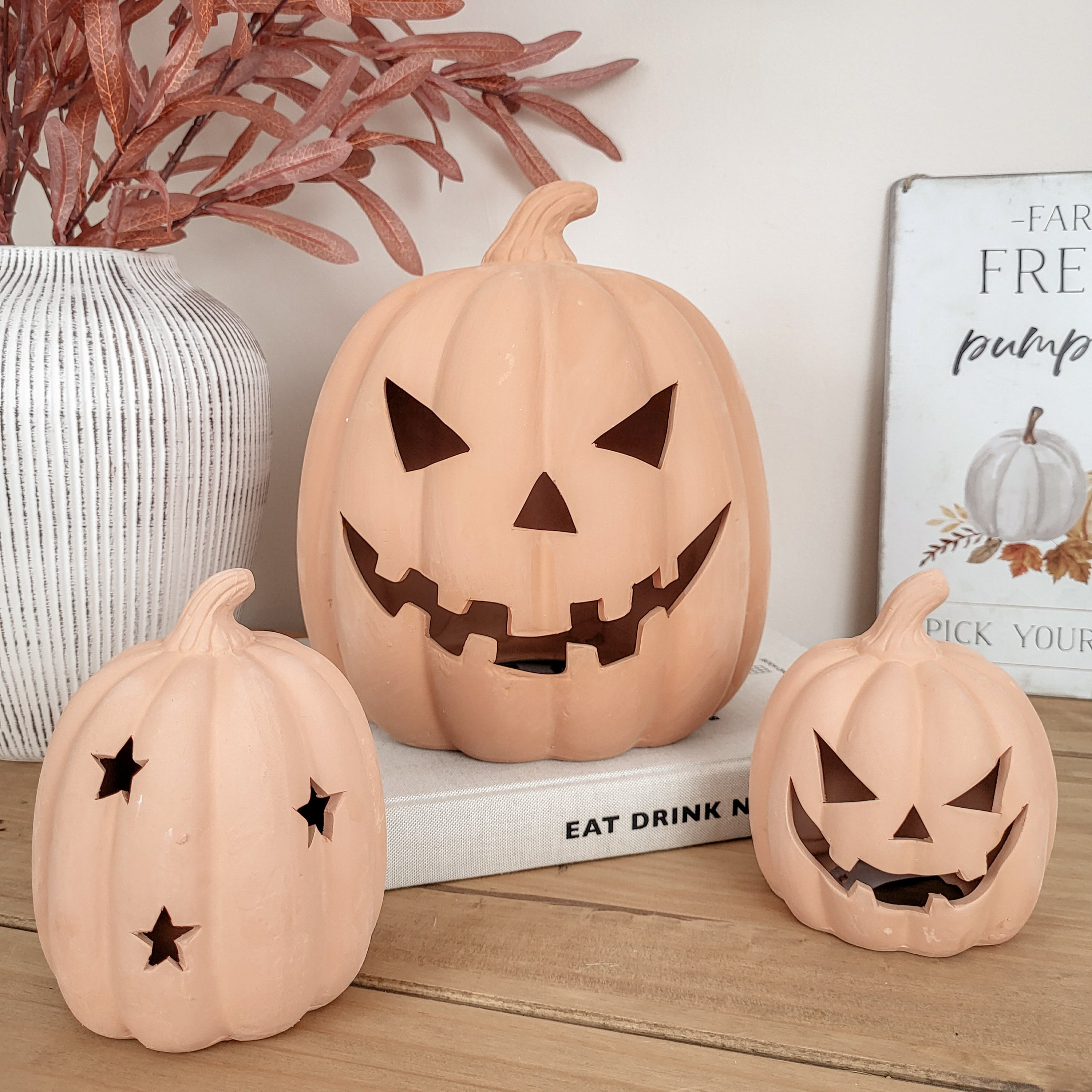 Large Terracotta Jack O'Lantern Pumpkin